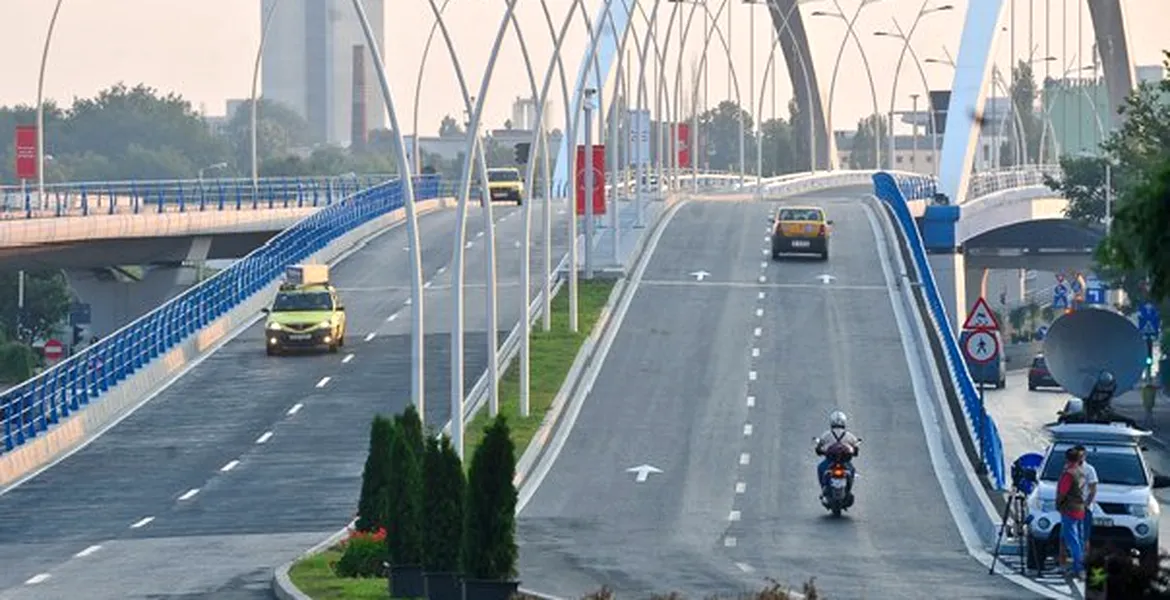 Doamne, ocroteşte-i pe bucureşteni. De drame şi combinaţii