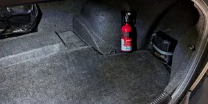 Registrul Auto Român: Unde se ține extinctorul în mașină. Dacă e în portbagaj, sub bagaje, devine aproape inutil