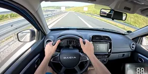 Care este viteza maximă pe care o poți atinge cu Dacia Spring? Test pe autostradă, în Germania – VIDEO
