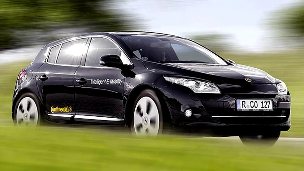 1-renault-megane-electric-continental-1 