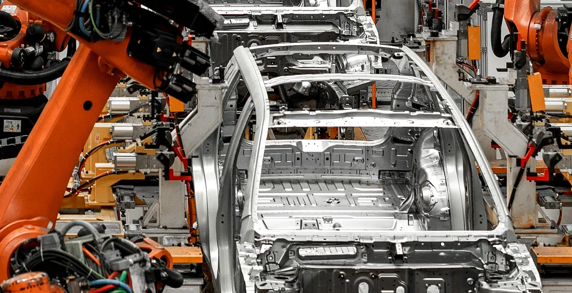 Scădere semnificativă a producției auto din România în ianuarie 2025
