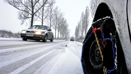 Cele patru reguli nescrise care trebuie respectate când conduci pe timp de iarnă