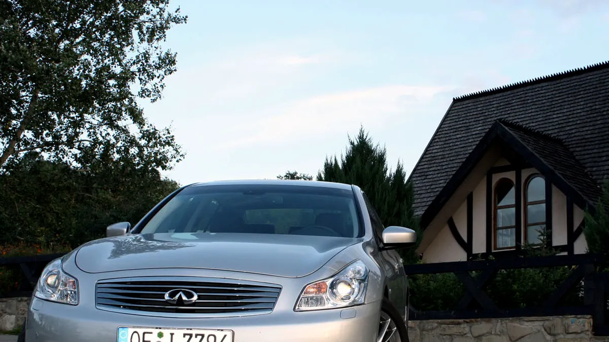 Infiniti G37 Sedan - Test în România
