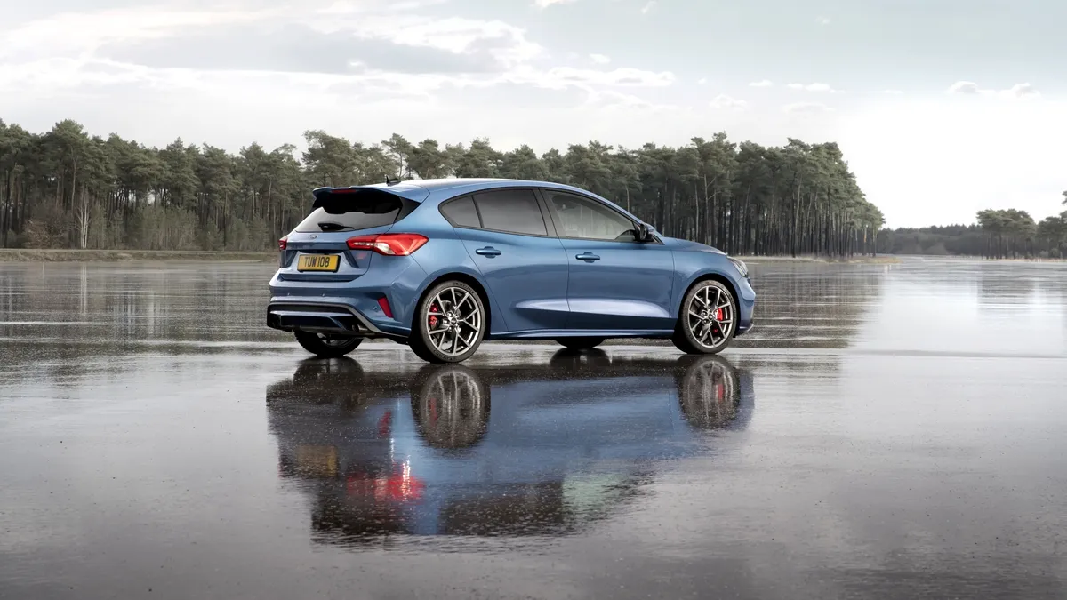 Ford Focus RS, amânat. Se lucrează la un sistem hibrid de propulsie