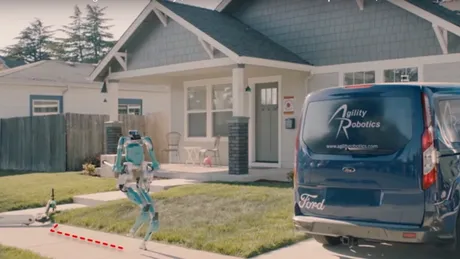 Noul curier robot creat de Ford livrează pachete la uşă - VIDEO