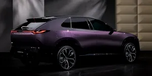 Mazda CX-6e a ajuns în România. Cât costă noul SUV electric ce vine să lupte cu Tesla Model Y și Kia EV6