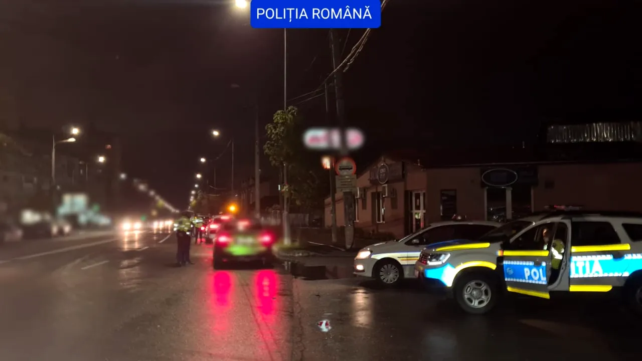 Un şofer prins după o depăşire pe linie continuă a scăpat de amendă. A dat mită prăjituri şi un tort de nuntă 