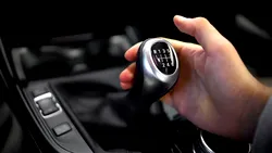 Hyundai spune că „nimeni nu mai vrea transmisii manuale”. Declarația nemulțumește entuziaștii