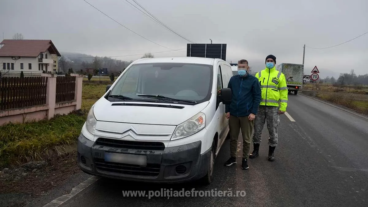 Traficant implicat în contrabandă cu ţigări, reţinut după o urmărire în trafic - FOTO