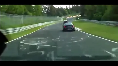 LIVE: Accident spectaculos cu BMW Seria 1 pe Nurburgring!