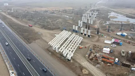 Mobilizare record pe autostrada Sibiu-Pitești. Trei tuneluri și nouă viaducte sunt construite în același timp