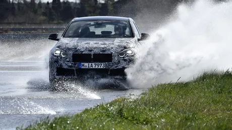 A treia generaţie BMW Seria 1 este supusă unor teste la centrul din sudul Franţei - GALERIE FOTO