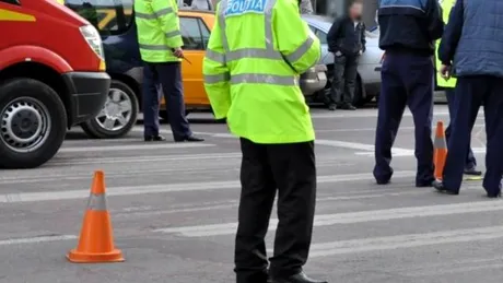 Momentul în care un preot a lovit un pieton intenţionat cu maşina - VIDEO