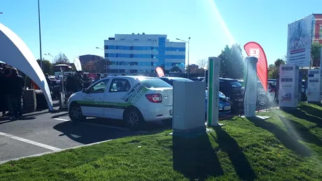 FOTO. Un francez stabilit în România a realizat primul Logan electric