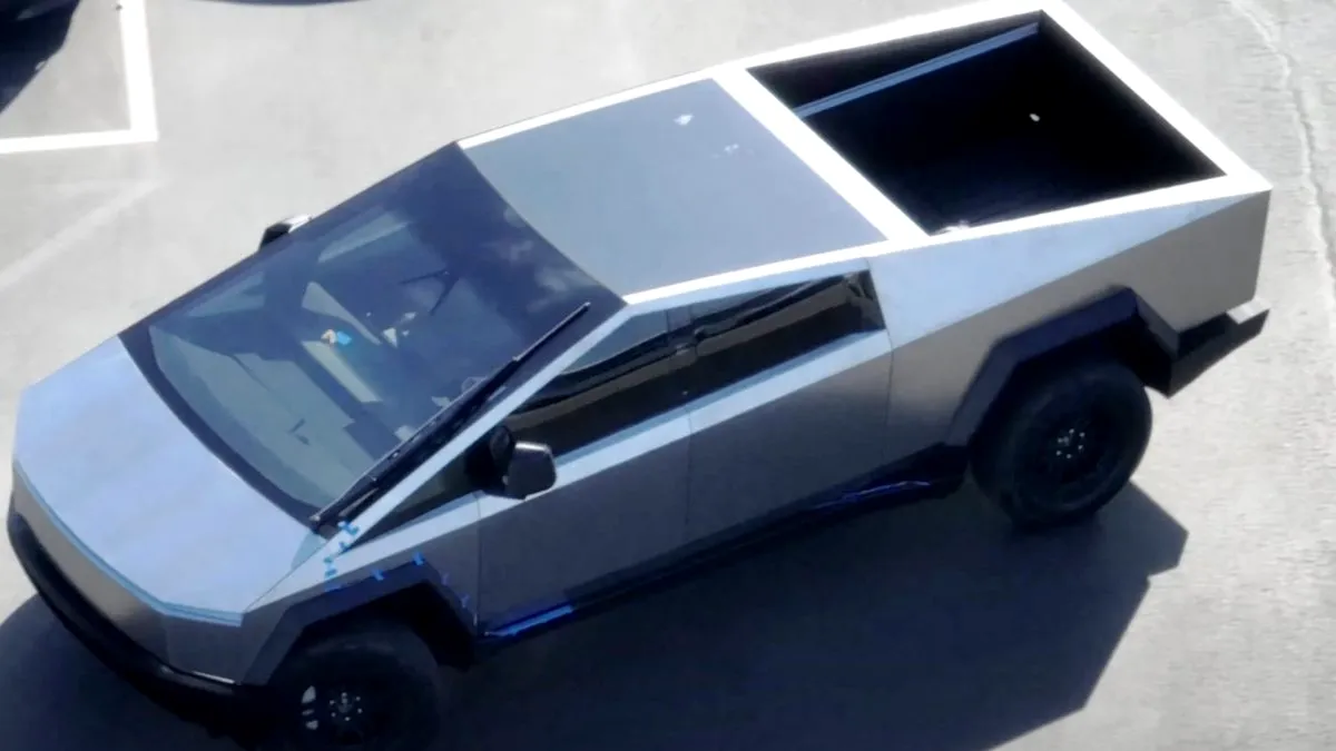 Tesla Cybertruck spionat cu drona în timpul testelor (cu video)
