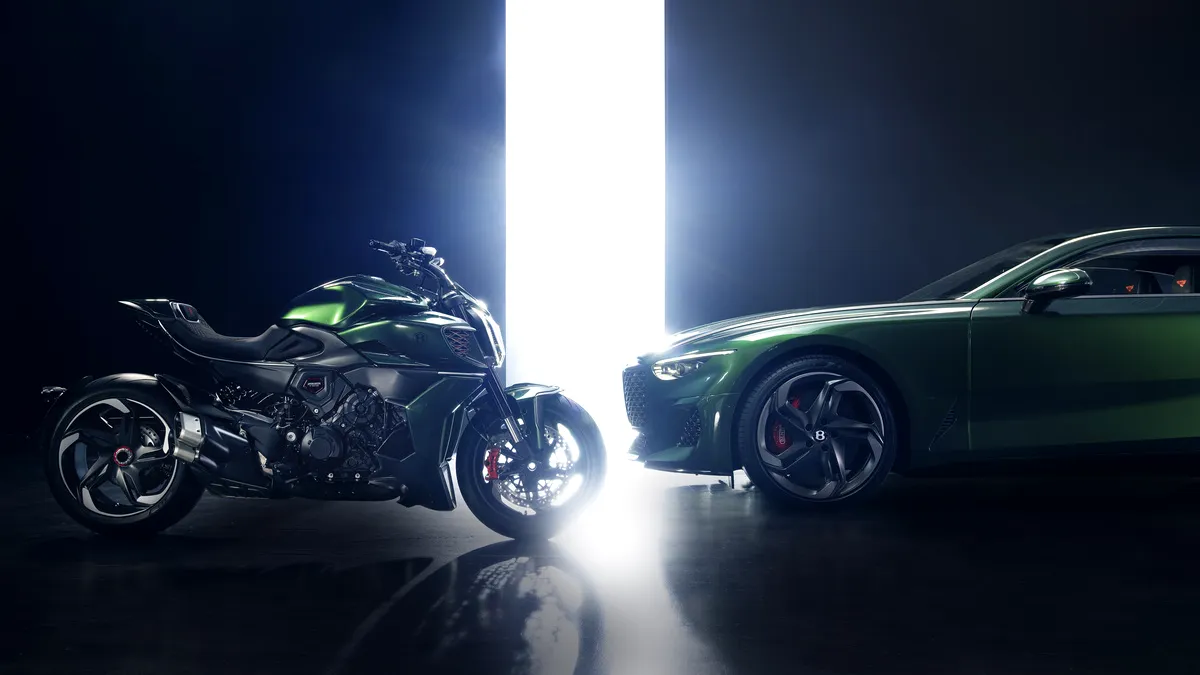 Ducati a prezentat o serie limitată de motociclete. Acestea au fost inspirate de Bentley Batur