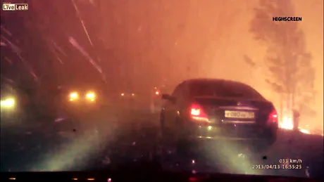 Cum arată infernul pe şosea, din cauza arderii miriştilor: 29 de morţi şi mii de sinistraţi în Rusia