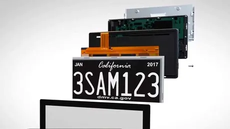 Plăcuţele de înmatriculare digitale sunt testate în California - VIDEO