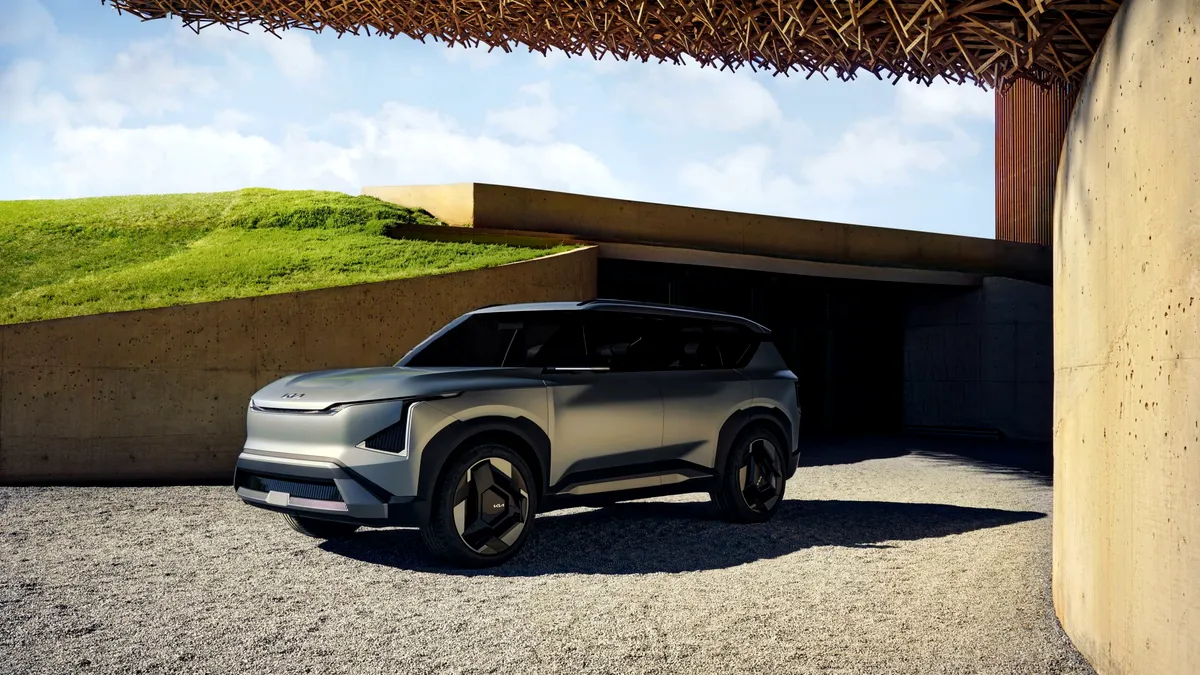 Kia prezintă conceptul EV5. Producătorul coreean pregătește un nou SUV complet electric