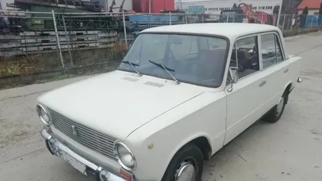 O singură Lada este de vânzare în România. Cât costă mașina veche de peste 50 de ani?