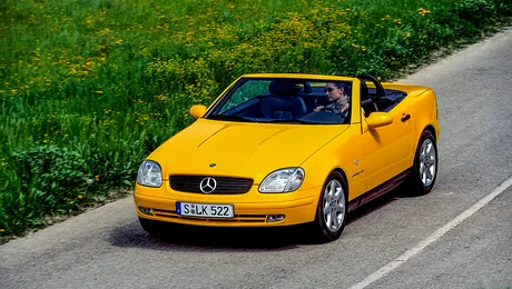 <span class='prepend'>Foto |</span> Mercedes-Benz SLK aniversează 30 de ani. A fost primul model al germanilor cu acoperiș retractabil din metal