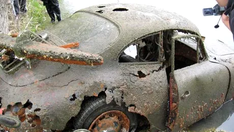 Porsche 356 după 30 de ani de stat în lac