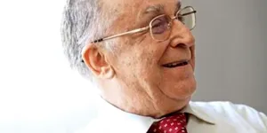 Probabil singurul interviu în care Ion Iliescu a vorbit despre mașini: de la Dacie la Passat, și cum vedea privatizarea industriei auto