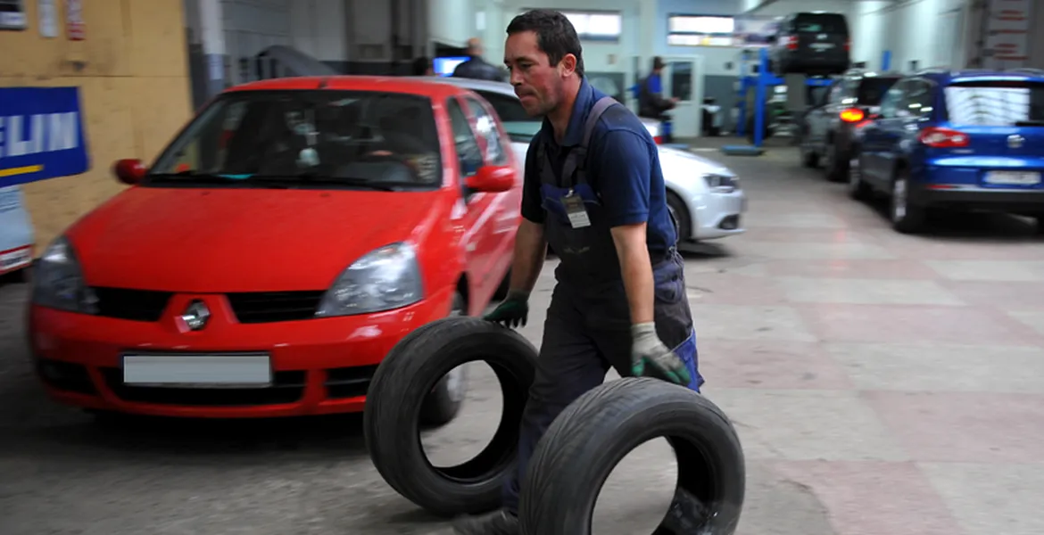 Noile taxe de service: 15.000 de şomeri şi scumpirea RCA şi CASCO