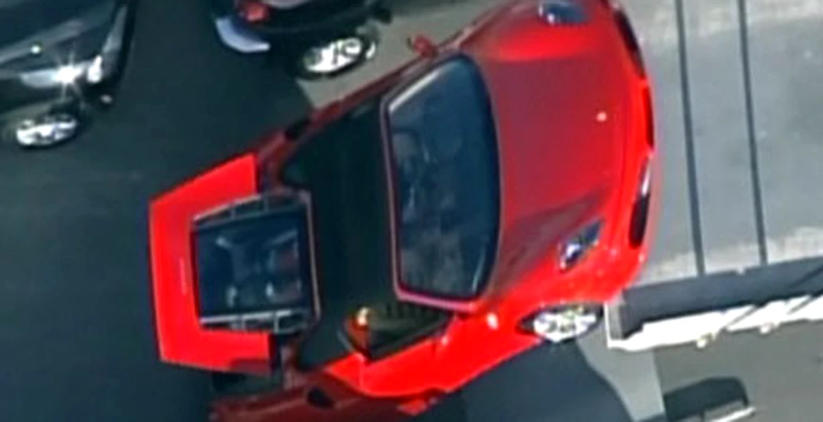 Ferrari 430 căzut din camion