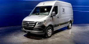 IAA Transportation 2026: Mercedes prezintă noul VLE electric și prefigurează viitoarea generație de Sprinter