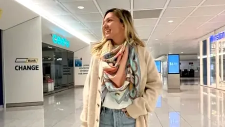 FOTO. Simona Halep, cu abdomenul la vedere, a atras toate privirile la Dubai! Cum arată fostul lider WTA la 8 luni după retragere