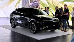 China, cea mai mare piață de vehicule electrice, intră în recul. Scădere de 14% a vânzărilor