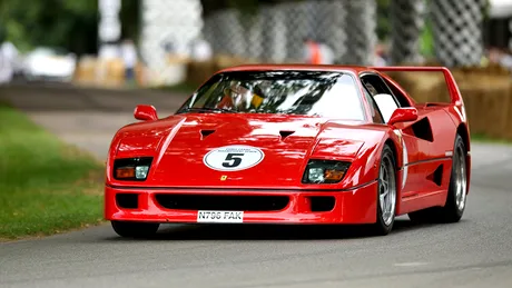 Ferrari F40 a împlinit 25 de ani