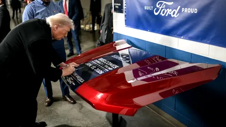 Ce s-a întâmplat cu muncitorul Ford care l-a numit pe Trump „apărător al pedofililor”: TJ Sabula nu mai este suspendat