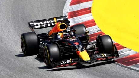 Formula 1: Verstappen câștigă la Barcelona după abandonul lui Leclerc și preia șefia la „general”