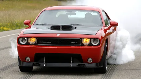 Dodge Challenger SRT-10