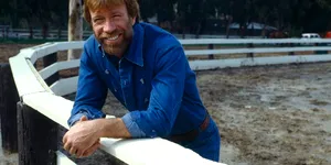 Chuck Norris și mașinile lui: între mit, realitate și un muscle car legendar