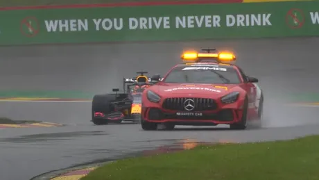 Cea mai scurtă cursă de Formula 1. De ce s-a încheiat după doar două ture în spatele Safety Car-ului?