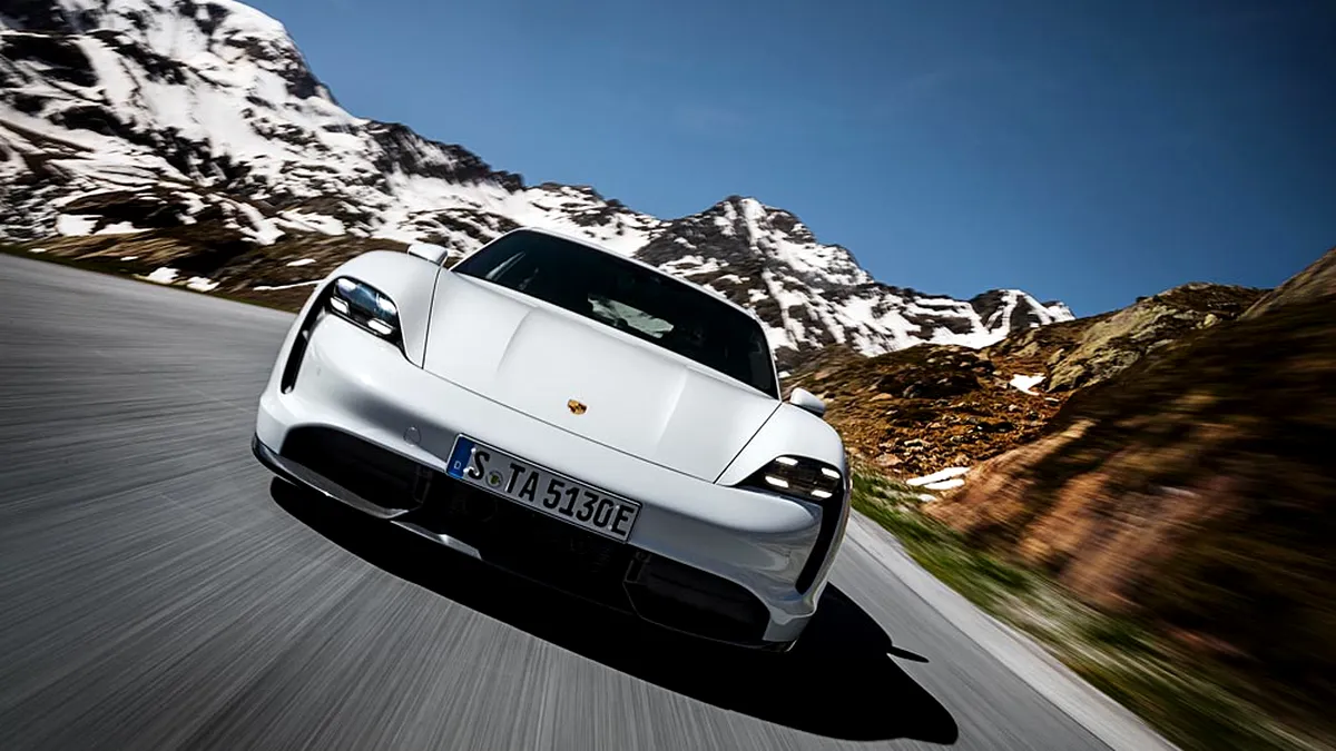 Porsche Taycan se pregătește să primească o versiune facelift în 2023