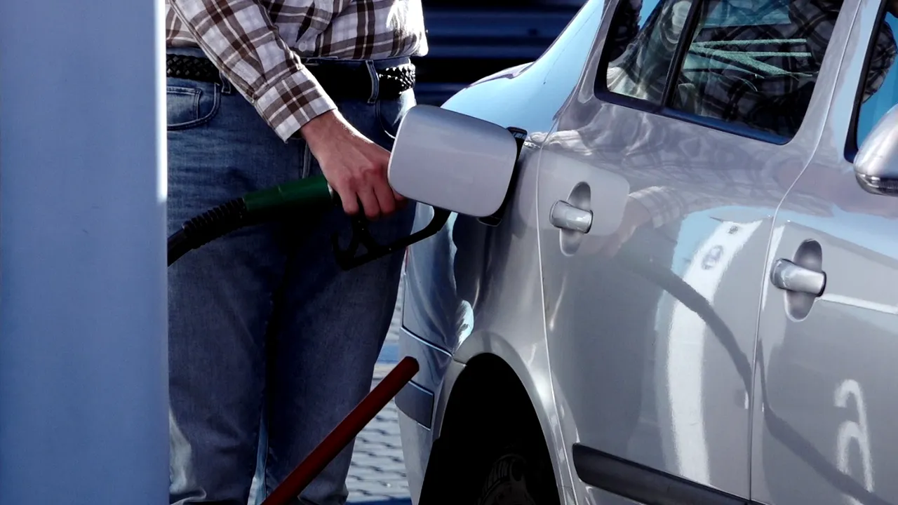 atentie-se-baga-apa-in-benzina-in-bulgaria-ce-a-patit-un-roman-in-drum-spre-grecia 