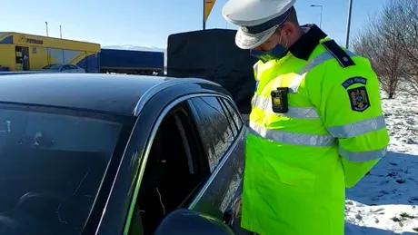 Șoferii care au tranzitat centrul țării pe A1 au fost invitați la o cafea și un ceai de către polițiști