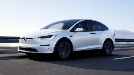 Tesla taie din nou prețurile modelelor sale de vârf peste Ocean