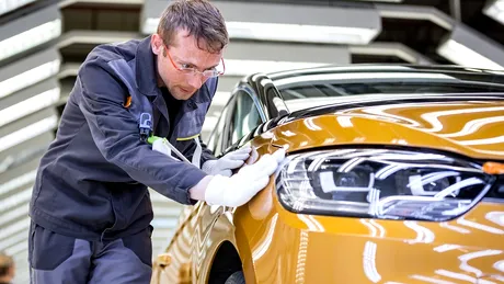 Renault va desființa 1.700 de locuri de muncă în Franța