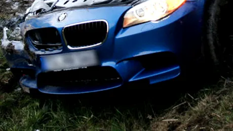 Aşa arată un BMW M5 după un accident la 300 km/h - GALERIE FOTO