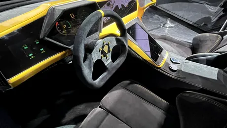 Primul supercar electric dezvoltat integral în România a fost prezentat la București - VIDEO