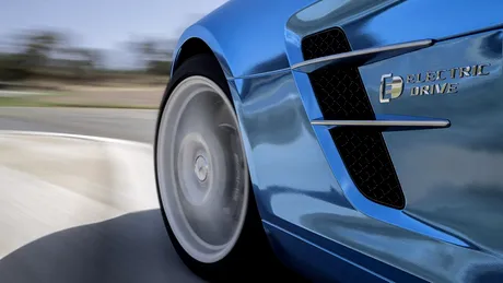 Mercedes-Benz SLS AMG Electric Drive: cea mai rapidă maşină electrică de serie din lume