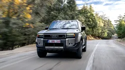 Toyota Land Cruiser primește o nouă motorizare mild-hybrid diesel în Europa