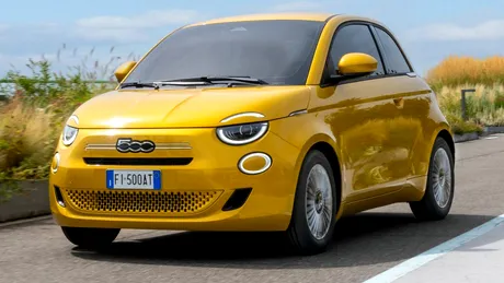 Fiat 500 hibrid, noul rival al lui Toyota Aygo X, a intrat în producție