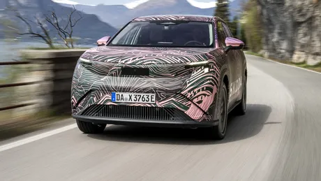 | Apar noi detalii despre Škoda Peaq, vârful de lance al cehilor. Autonomie de peste 600 de kilometri, portbagaj de peste 1.000 de litri și baterii de până la 91 kWh