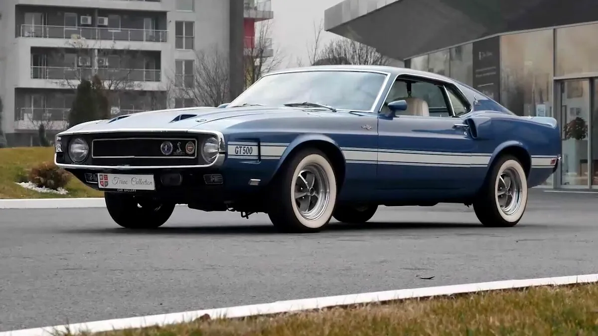 Ford Mustang Shelby GT500, un clasic nemuritor, se poate vedea în Țiriac Collection